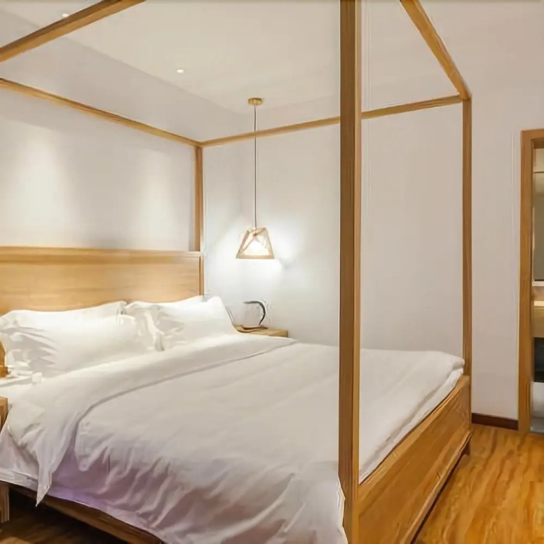 Moonlight Bay Garden Inn