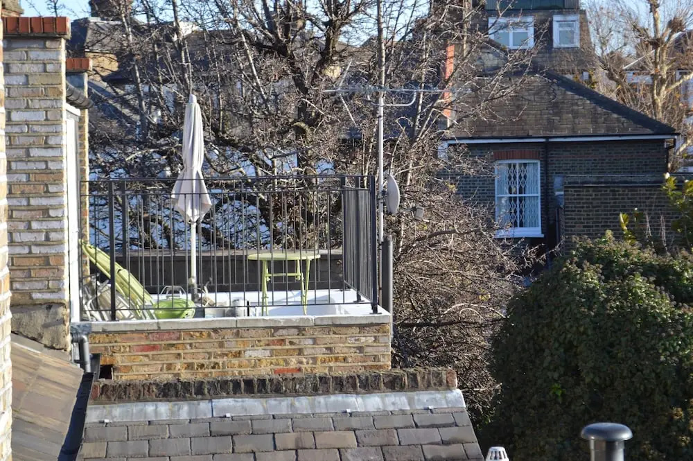 3 Bedroom Cottage in Kensington Sleeps 6
