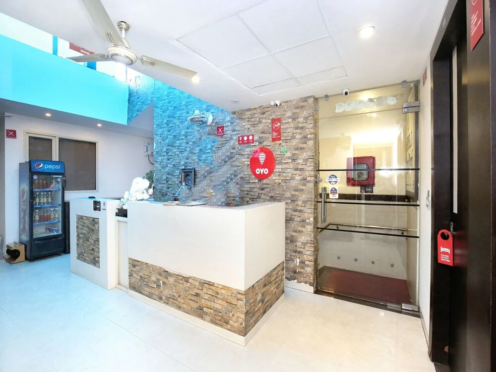 OYO 982 Hotel Royal Park