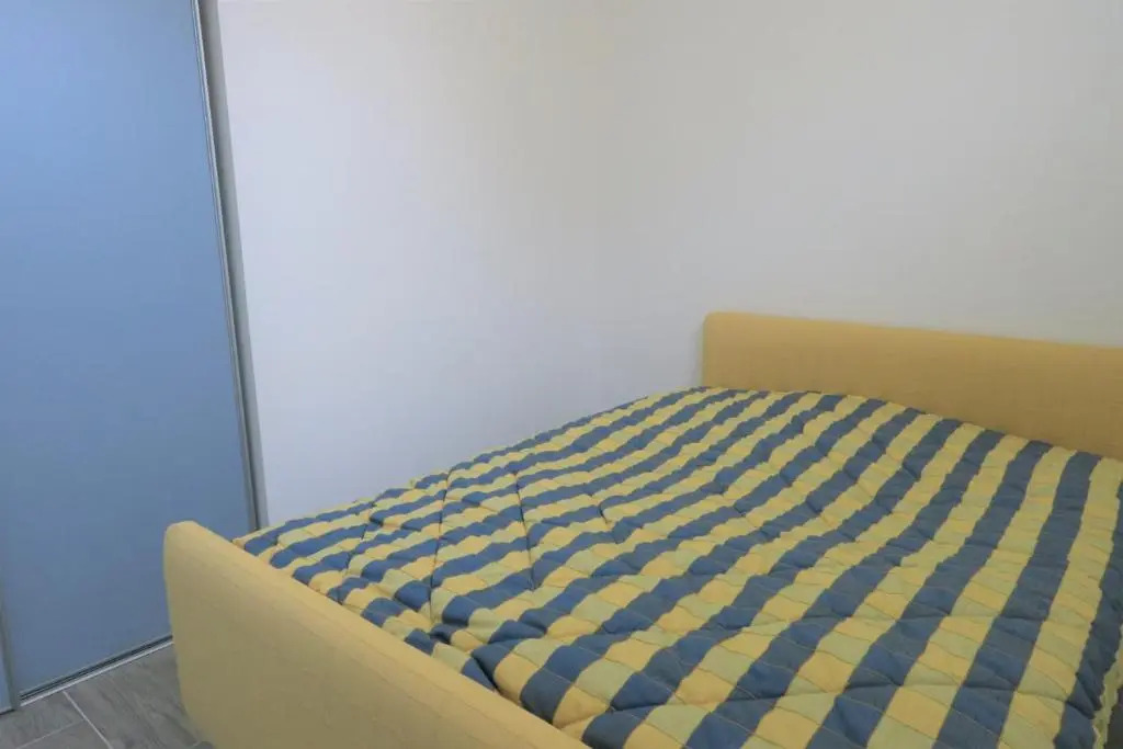 Appartement rénové avec WIFI bien équipé au centre ville de PERROS-GUIREC - Ref 940