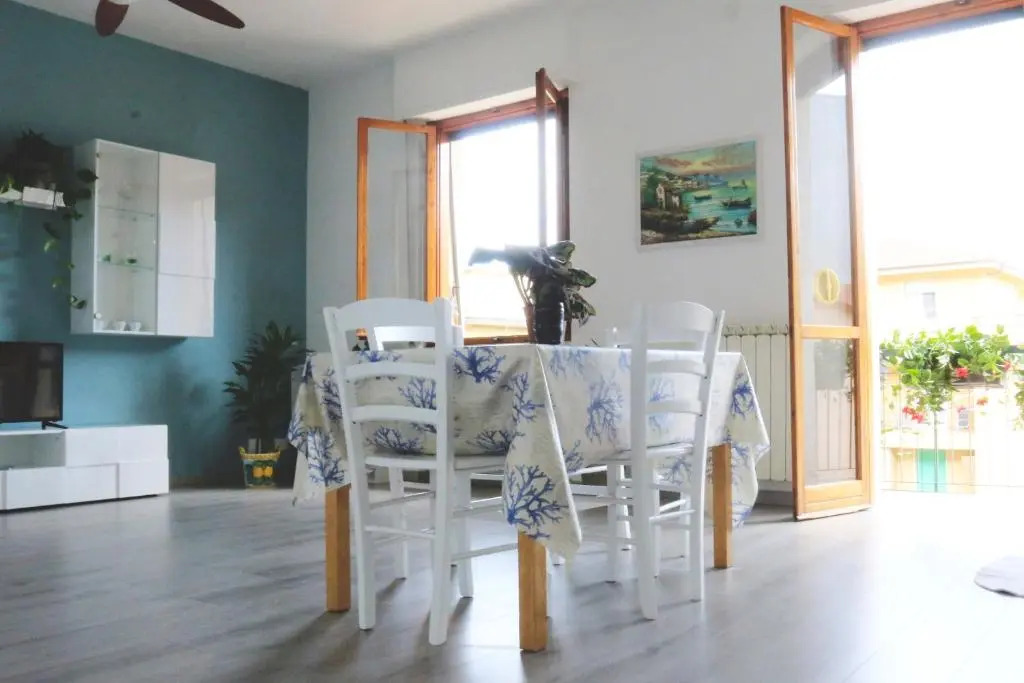 Sail into Portovenere Apartment w Parking & Balcony