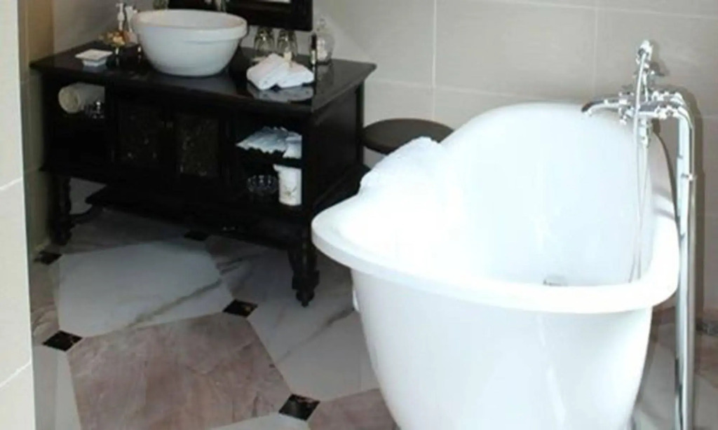 Jing Land Hotel