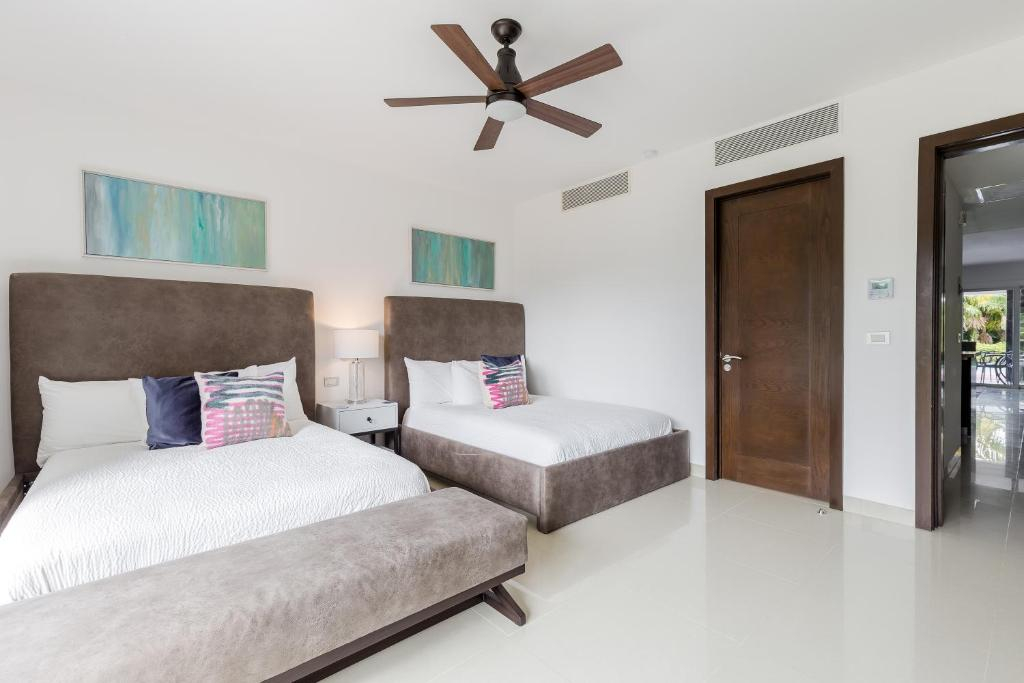Mareazul Beach Front Condos At playa del Carmen