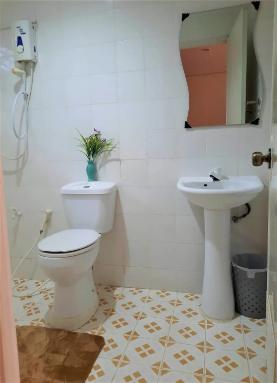 Conrada's Place Hotel and Resort
