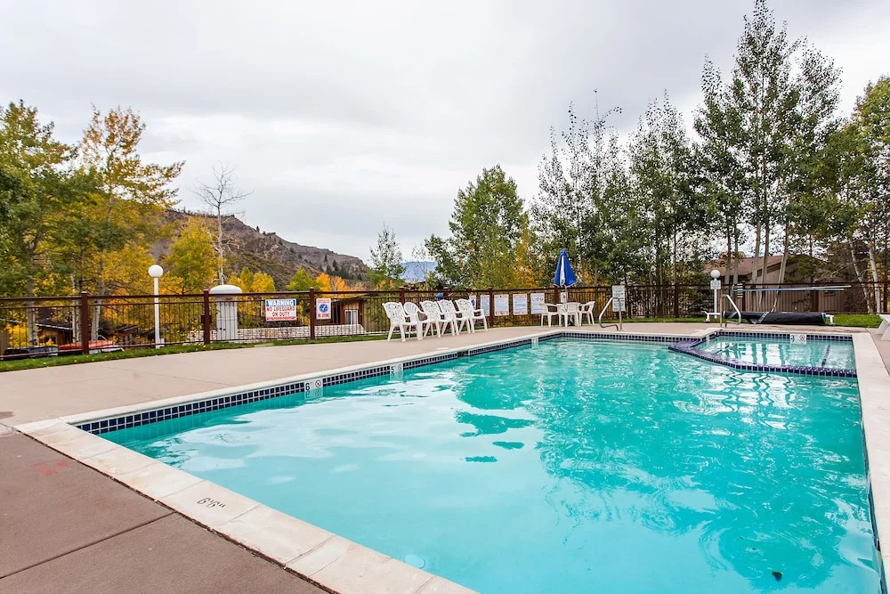 Willows Condos by Snowmass Vacations