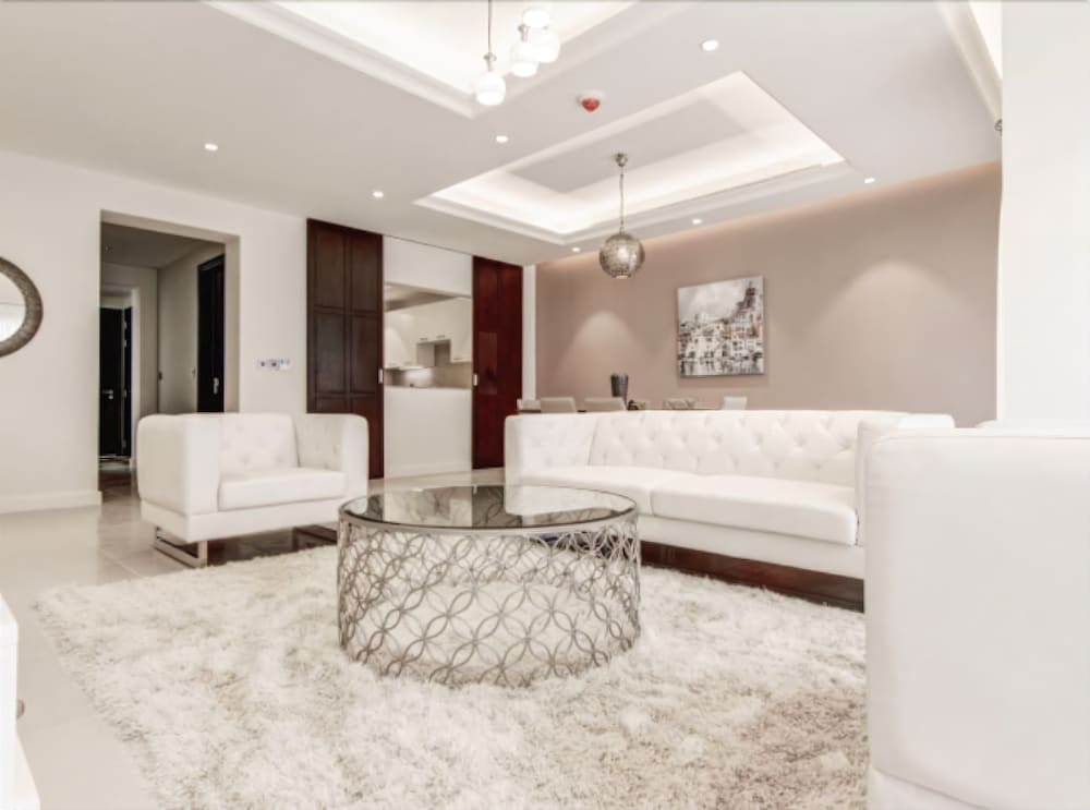 Redwood Luxury Golf House