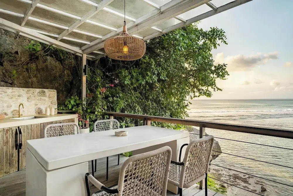 Santai by The Korowai Uluwatu