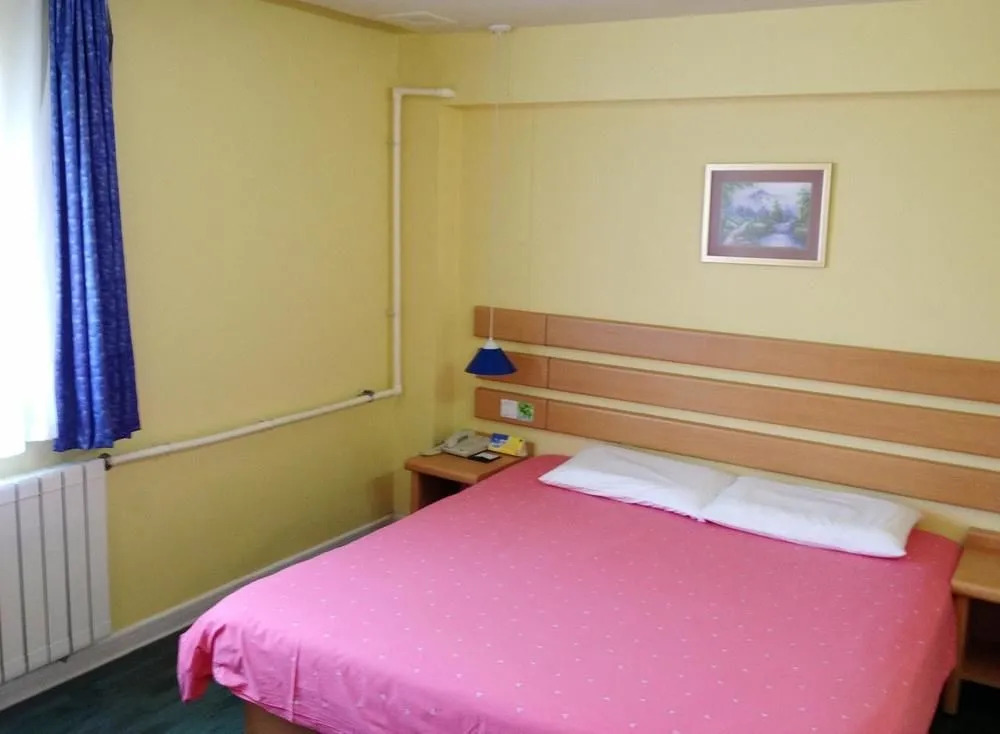 Homeinn Hotel (Qingdao Harbin Road Vanke City Shuangshan Subway Station)