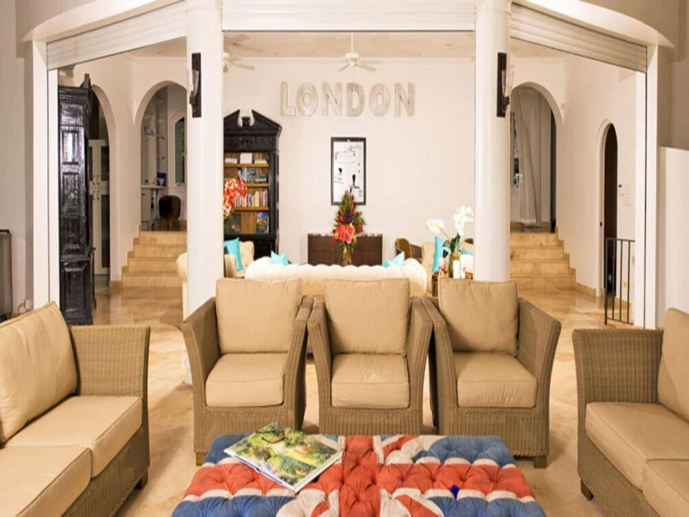 Sunny Vacation Villa 28