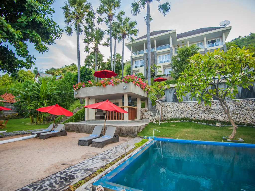 Ibus Beach Hotel