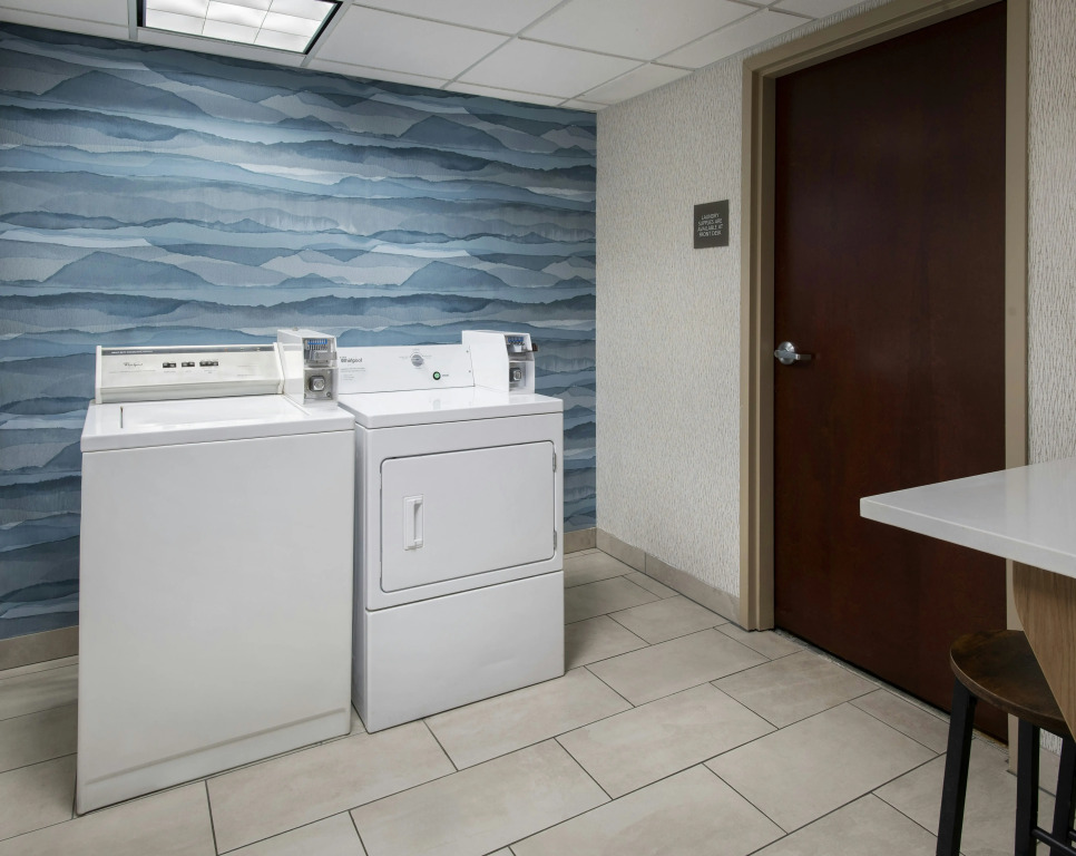 Hampton Inn & Suites Greenfield