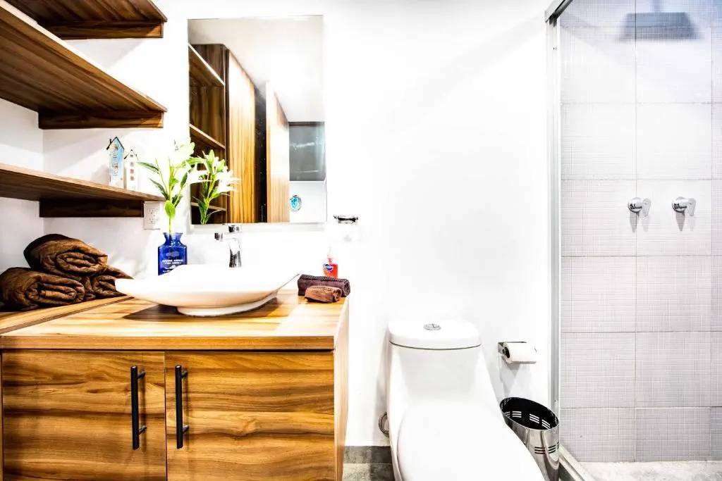 Brand New 1BDRM Private Patio Apartment 5 Stars