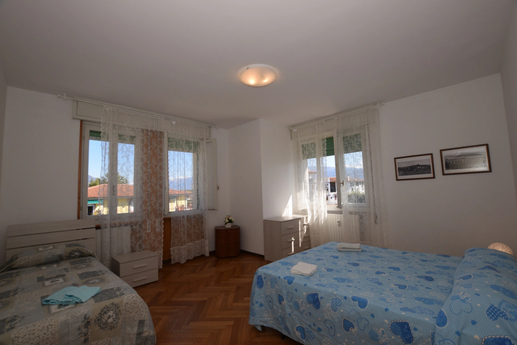 Margherita Near Lake - Family Friendly