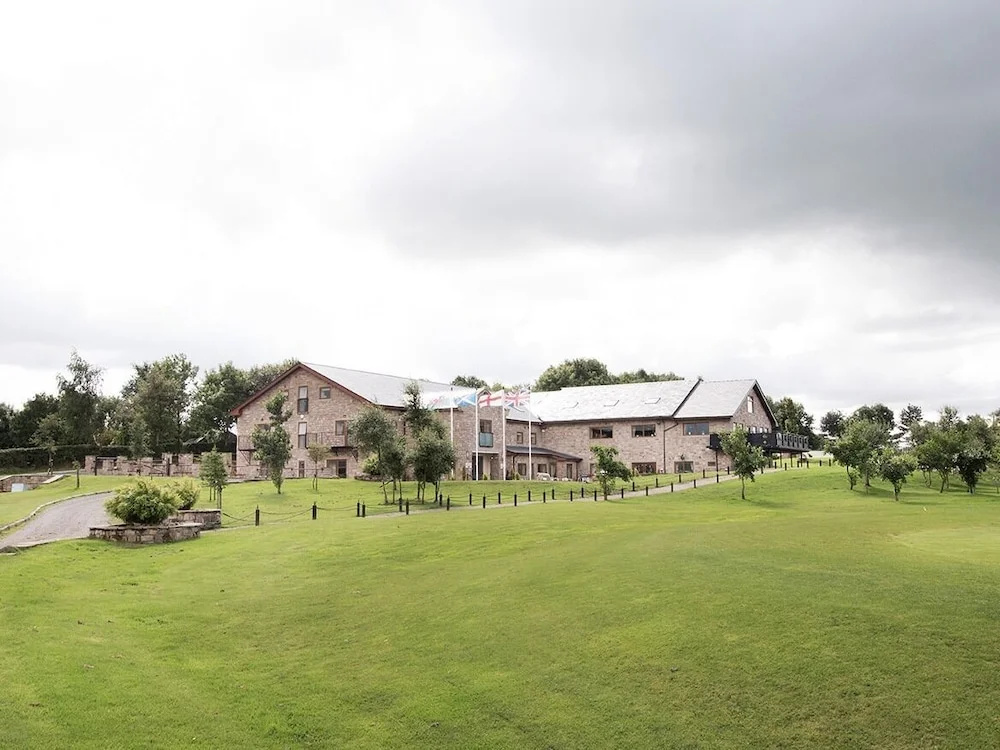 Oak Royal Hotel