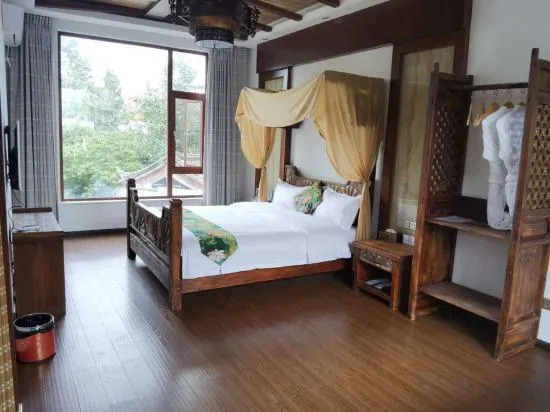 Lijiang Beibeijia Snow Mountain Scenic Home
