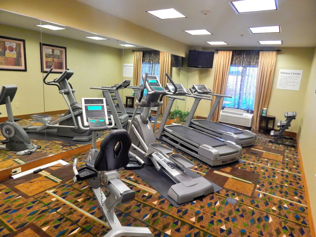 Holiday Inn Express & Suites Columbus - Ft Benning Maingate by IHG