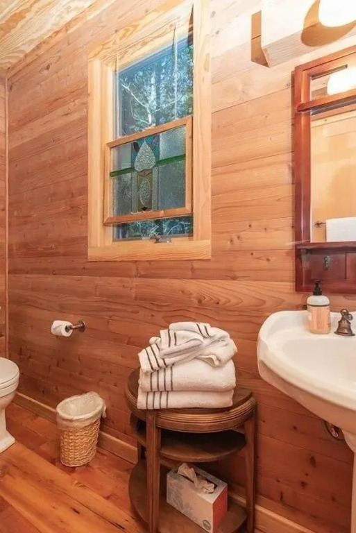 The Sonoma Treehouse 3 Bedroom Home by RedAwning