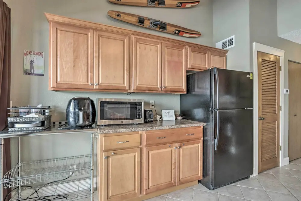 Lake of the Ozarks Views: Osage Beach Condo!