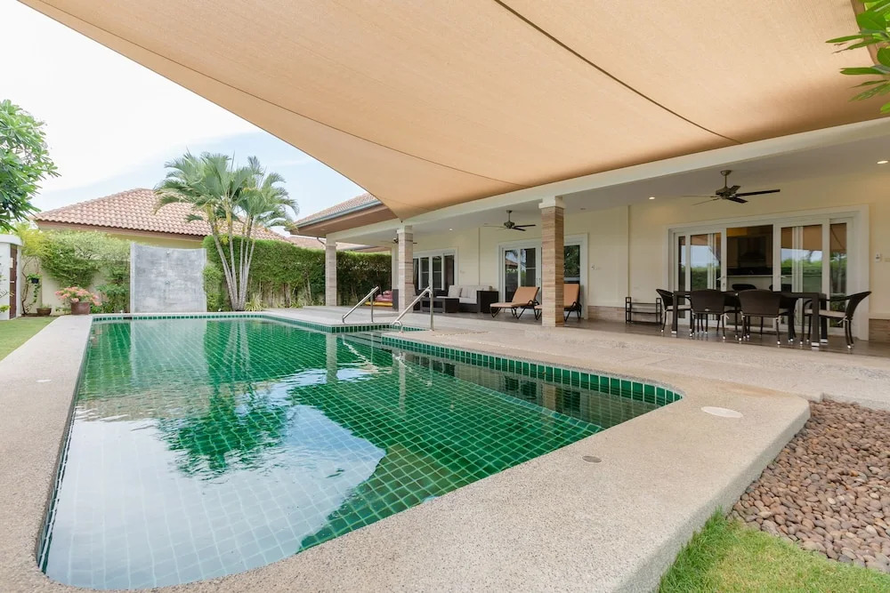 Private Pool Villa With 3 Bedrooms Oph3
