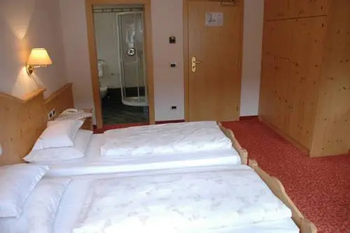 Hotel Falzares