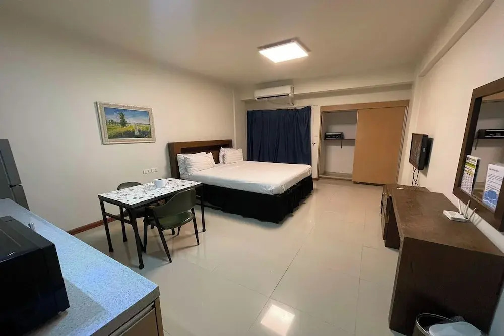 Aimor Condotel near SM City Clark