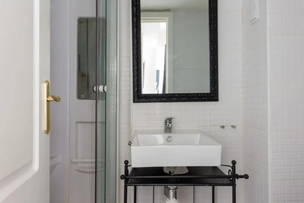 Nice Flat -200m Center-2 Baths- 3 Bedrooms 5Pers