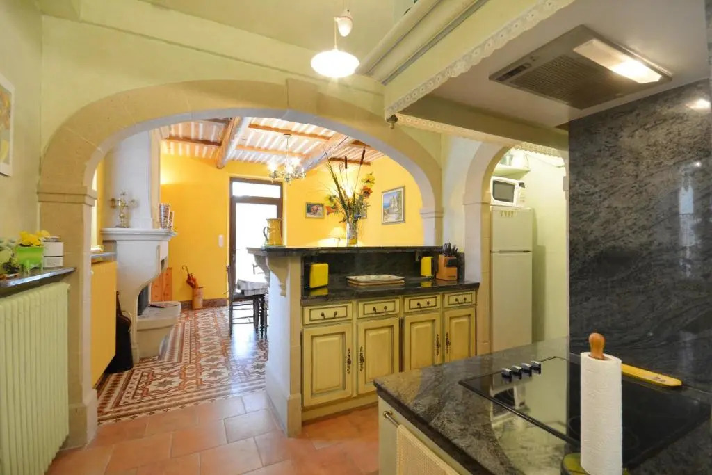 Maison Le Thor avec piscine part