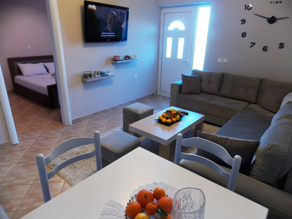 Blue Moon Apartments
