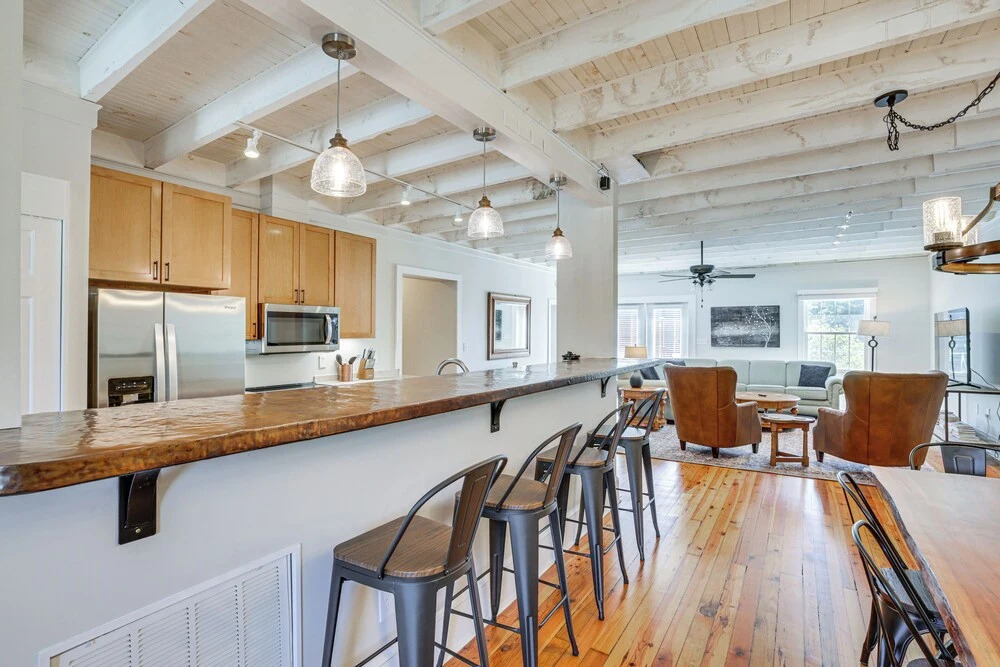 Walkable Main Street Blowing Rock Apartment!