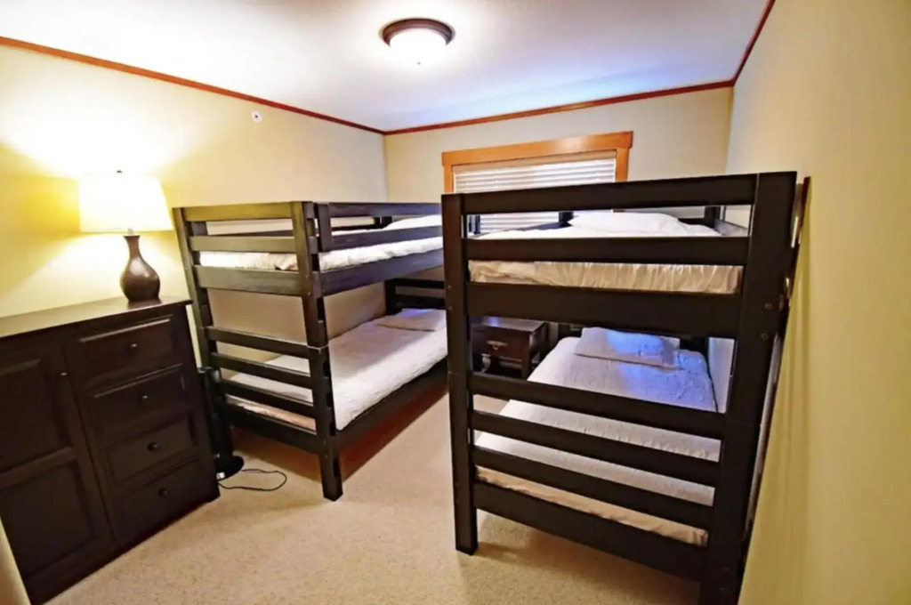 Towering Pines Chalet - Comfortable and Cozy Chalet with Spectacular Views