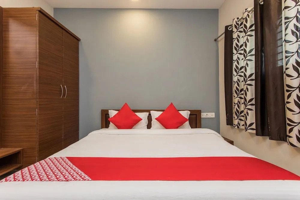 Oyo 17161 Hotel Mahalaxmi