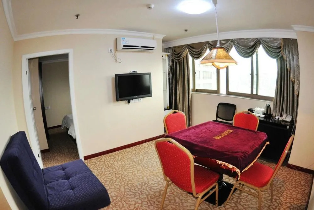 Huasheng Business Hotel