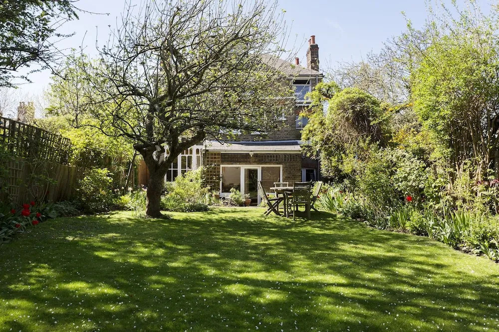 Veeve - Big Oakfield House