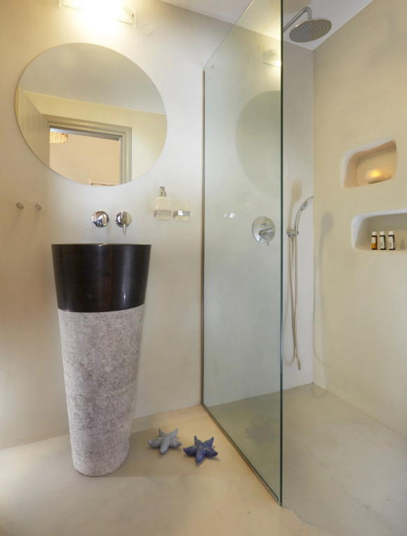 2 Bedroom Eolia Kamari Villa 100m2 with Private Heated Pool