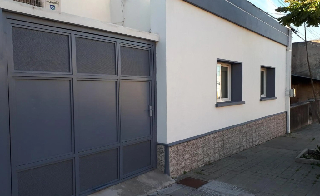 Comoda casa con inmejorable ubicación y servicios