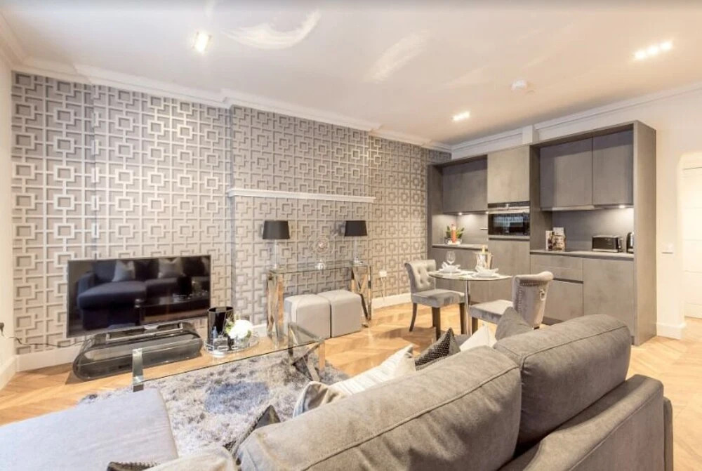 Chic and Sophisticated Apartment in the West End, Edinburgh