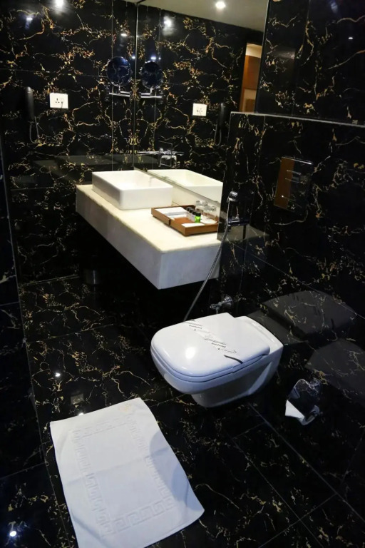 Hotel Trinity Grand, Raigarh