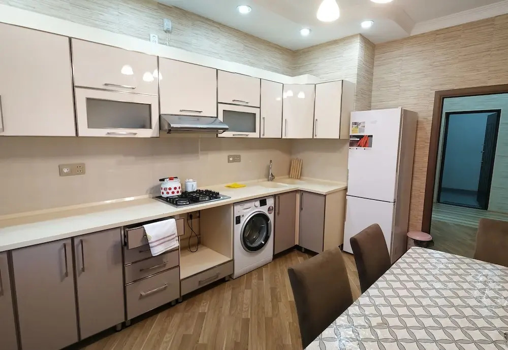 Bakuvi Tourist Apartment B038