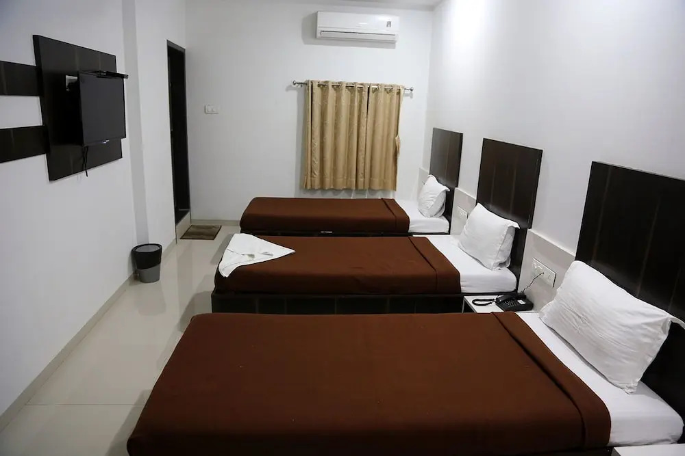Hotel Satkar
