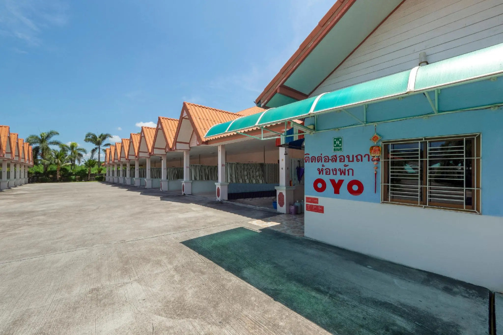 OYO 1070 Paradise Resort