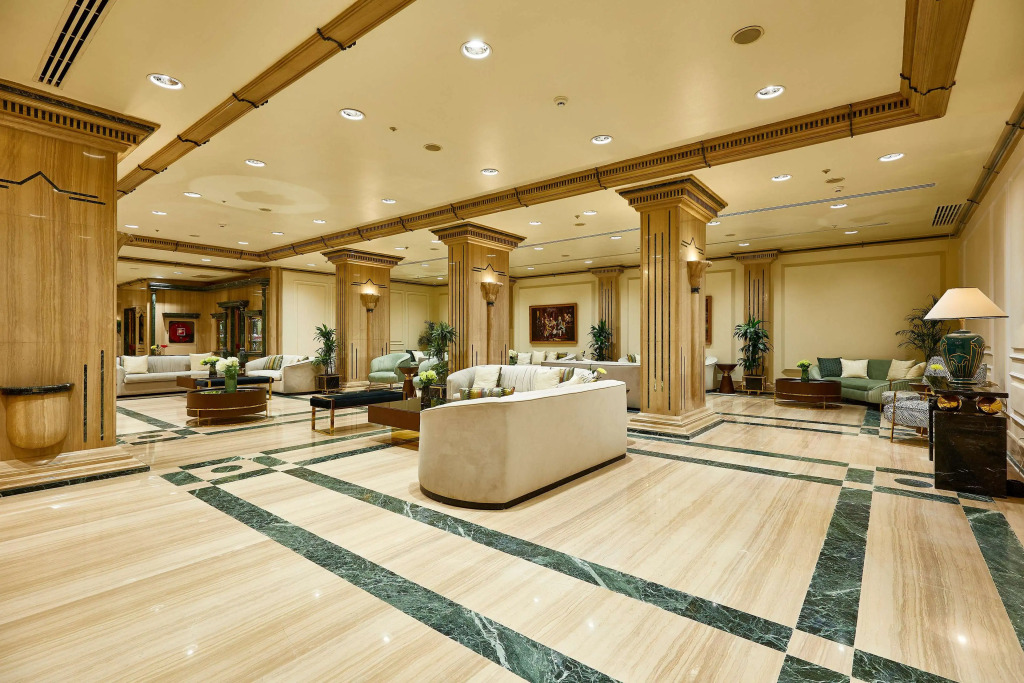 Sonesta St. George Hotel - Convention Center