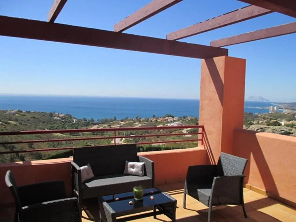 2086-Amazing penthouse 2 terraces sea view
