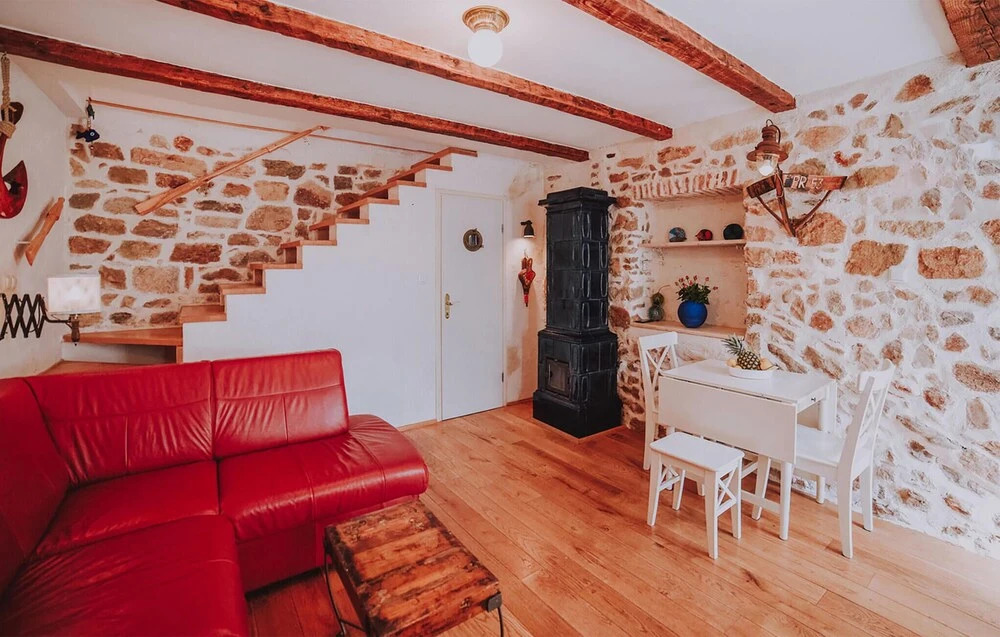 Amazing Home in Preko With 6 Bedrooms, Wifi and Outdoor Swimming Pool
