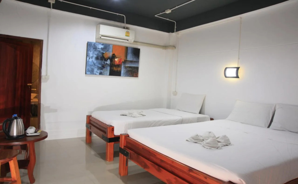 Hometel Hotel