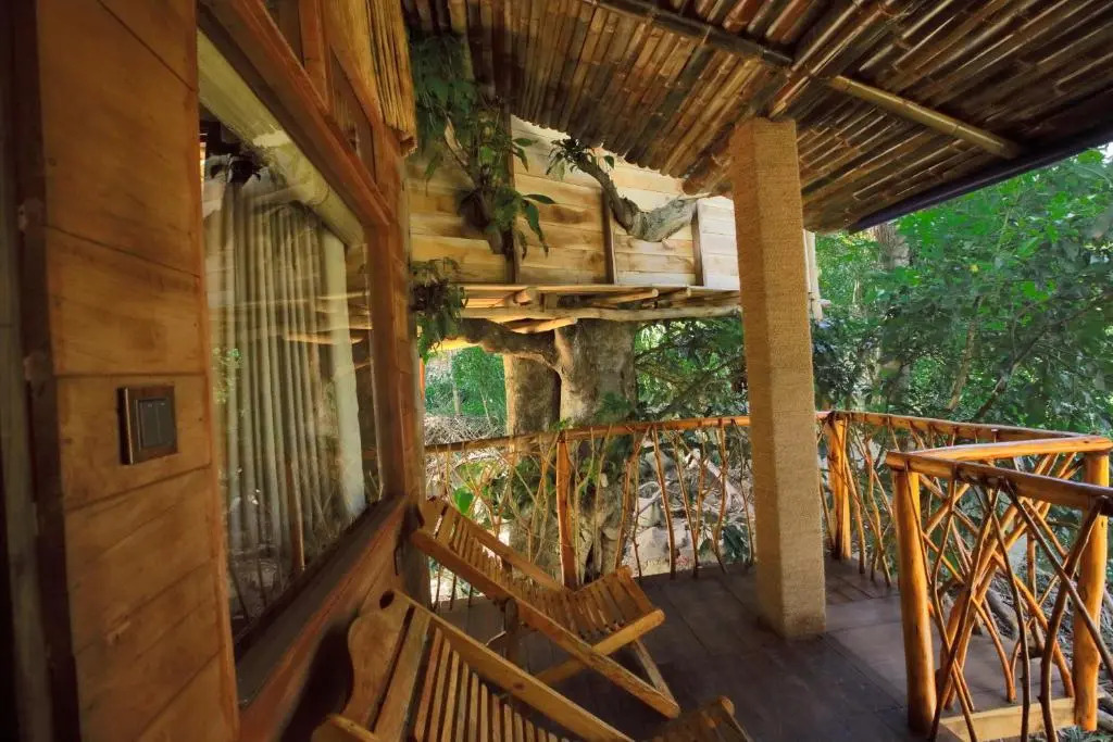 The Winsome & Tree House