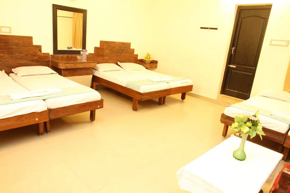 Triveni Tourist Home