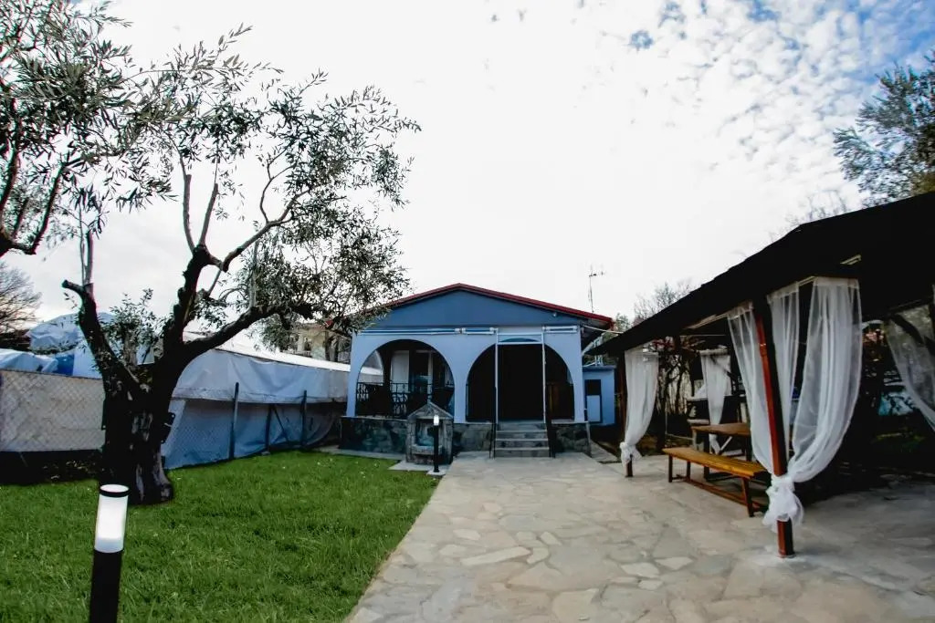 Bastasio Residence