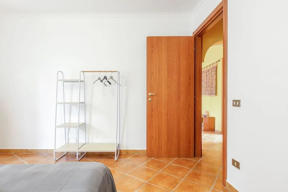 Maqueda Balcony Apartment