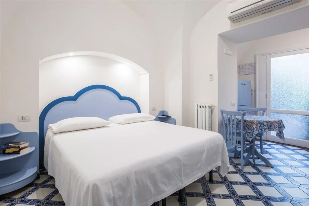 Villa Elisa Holiday Home
