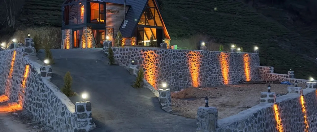 Paradise Valley Bungalow